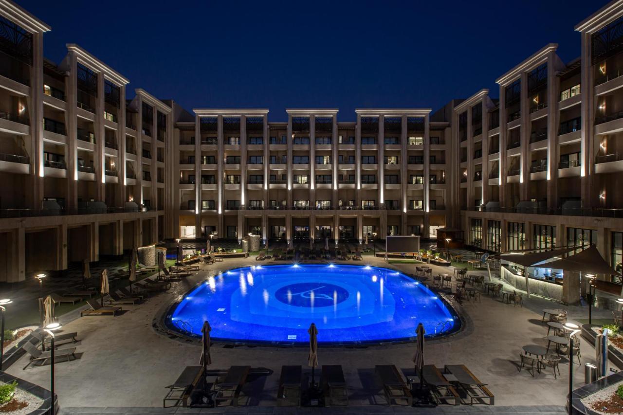 Triumph Luxury Hotel Cairo Exterior photo The hotel's main pool